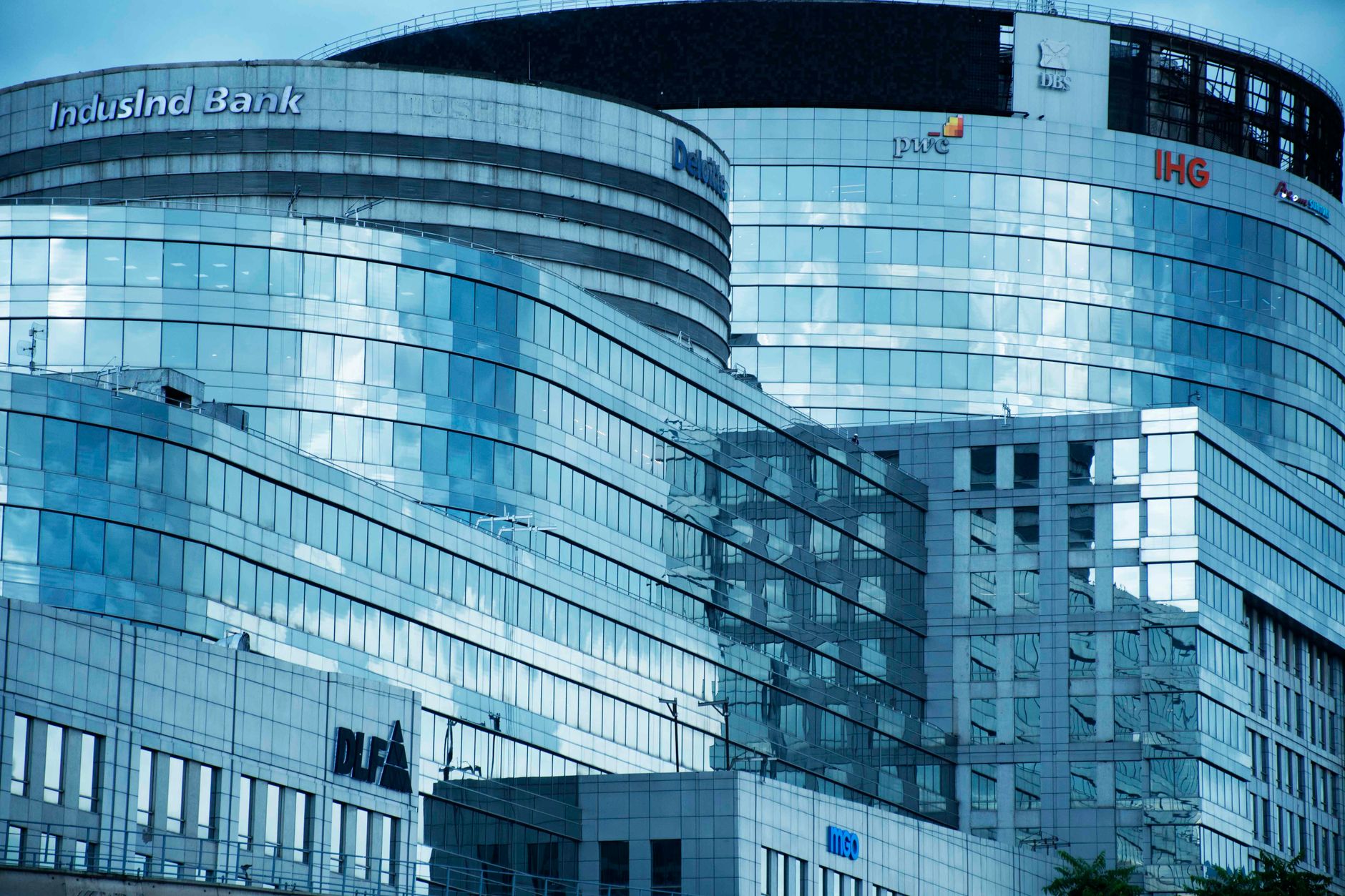 DLF Q2 net profit